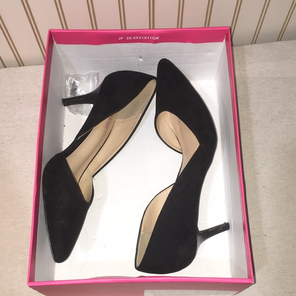 Heels - Picture 3 of 4